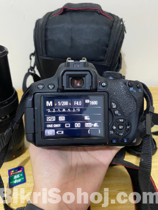 DSLR CANON 700D + 75-300MM ZOOM LENS SELL